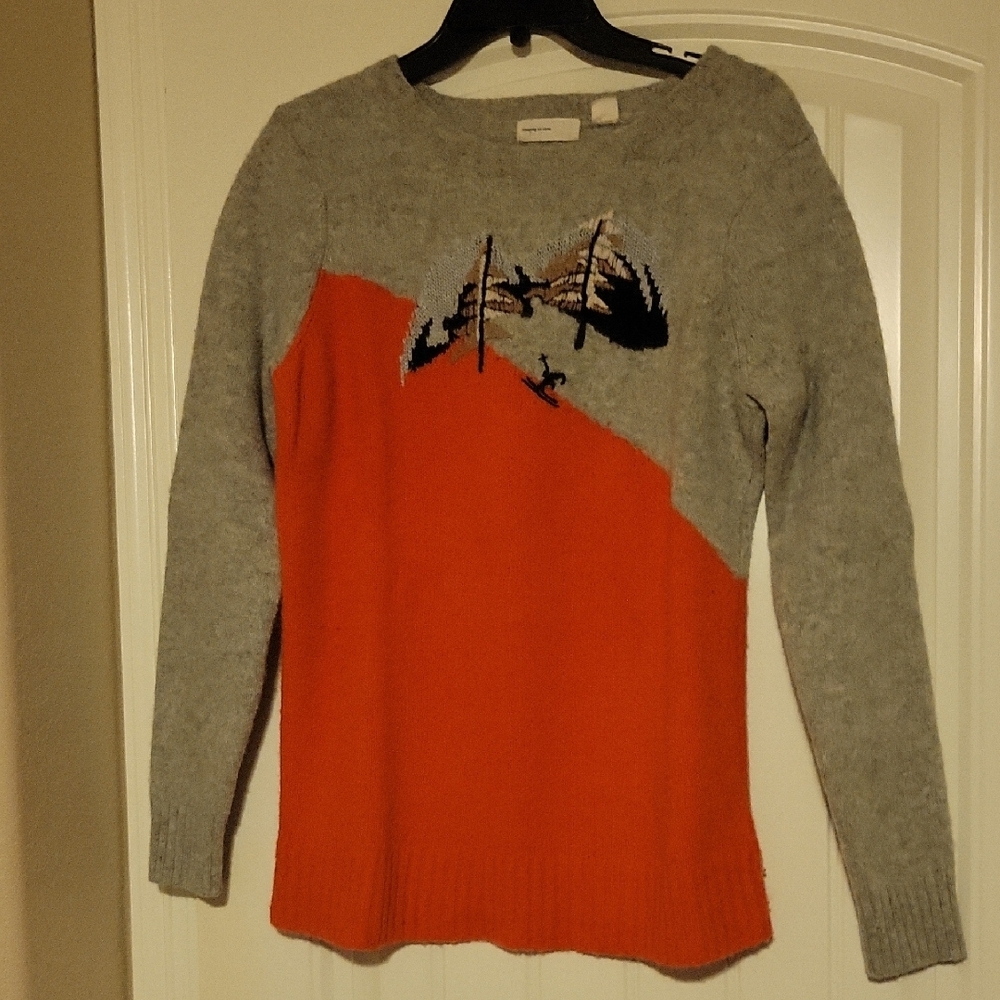 Gray and Orange Women's Sweater With Ski Scene Size XL Some Piling